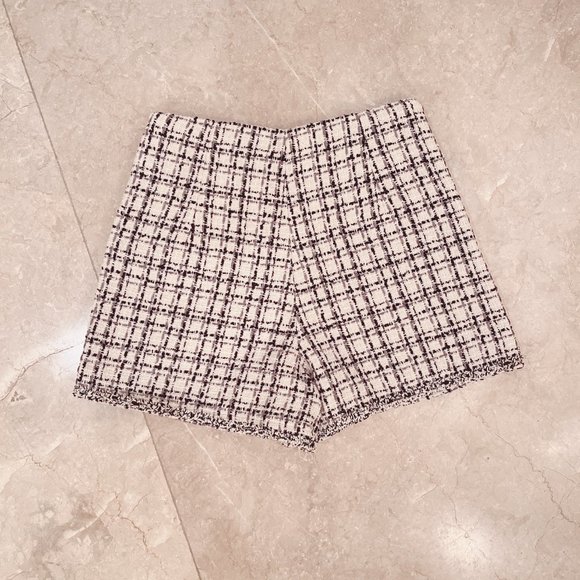 J.ING Raelee Beige Check Shorts - Picture 6 of 8